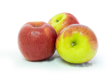 Three fresh Apple fruit isolate on white background. selective focus, soft focus.