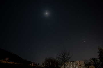 Fototapeta na wymiar Nacht Fotos mit der Venus und sterne.