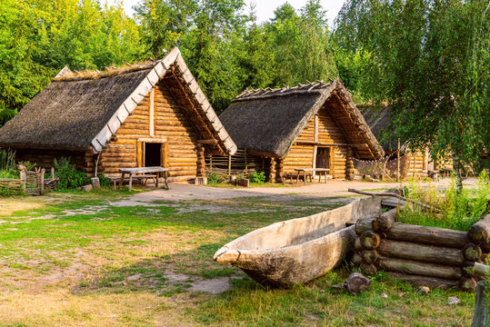 ancient wooden slavic house. slavic historical heritage