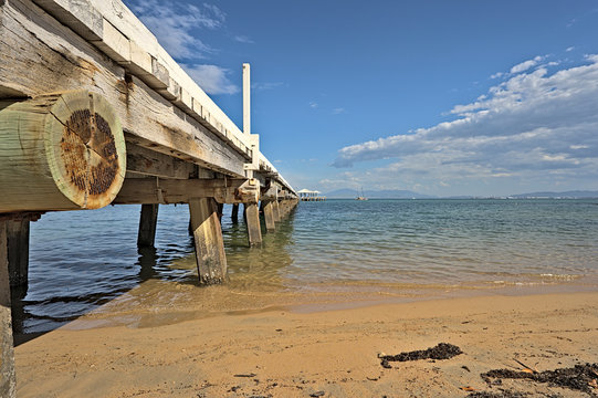 Picnic Bay Jetty on Magnetic Island with seaview