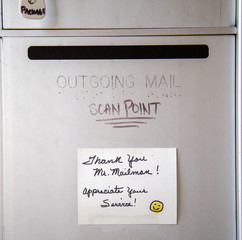 Mailbox with thank you mailman message