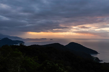 amanhecer na montanha