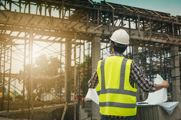 Fototapeta premium engineer working on building site
