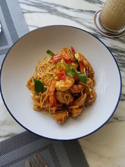 spaghetti with seafood