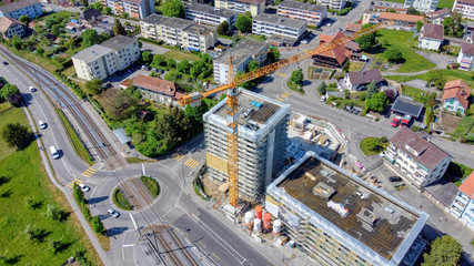 Blick auf den Kreisel von Rüfenacht BE, Bern, Schweiz