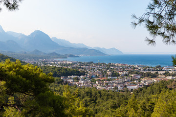 Obraz premium View of the city of Kemer from Mount Chalisa.