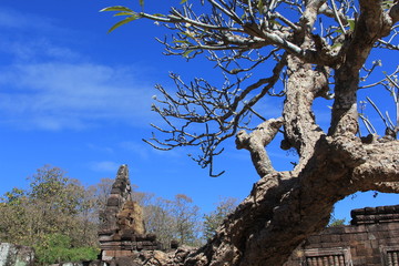  Wat Phu tempio khmer situato nei pressi di Champasak, Laos