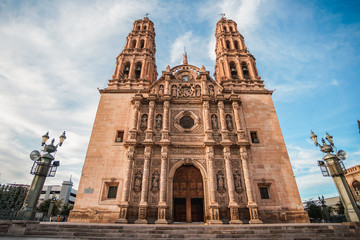 Catedral de la ciudad de Chihuahua. Edificio religioso hist&oacute;rico barroco.