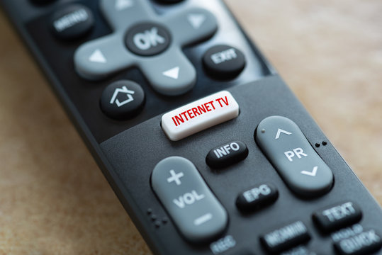 fernbedienung f&uuml;r streaming dienste tv unterhaltungs angebot im internet und mediatheken