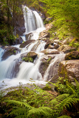 Cascada grande en Galicia