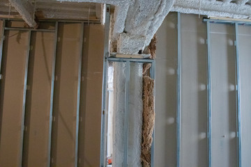 Obras de aislamiento acústico y placas de yeso laminado