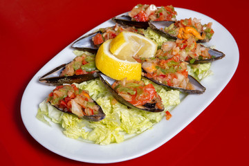 Mejillones rellenos