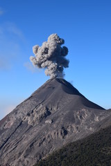 Obraz premium Smoke Column from the Chimney of Acatenango Volcano. Volcan del Fuego Erupting big black smokes in Guatemala