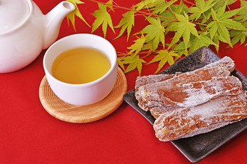 干し芋とお茶タイム