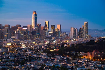 Outdoor-Kissen Skyline von San Francisco bei Sonnenuntergang © Alexander Davidovich