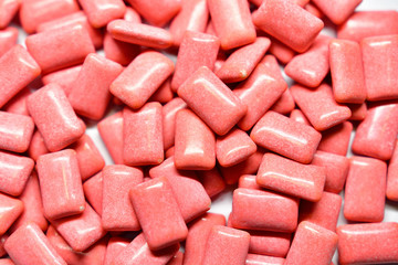 ピンクのチューインガム