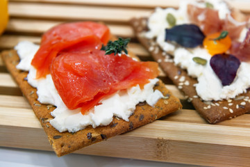 Sandwiches made from crispbread and cottage cheese.