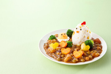 キャラクターカレー　鶏さんとひよこさん