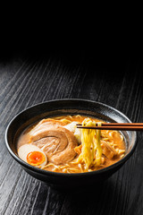 味噌ラーメン　Miso Ramen (Japanese soy bean noodle)