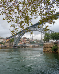Fototapeta na wymiar Dom Luis I Bridge in Porto