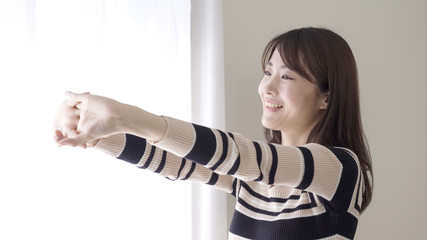 女性　ストレッチ