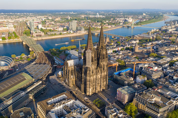 Kölner Luftbild im Frühjahr © Engel Drohnenpilot