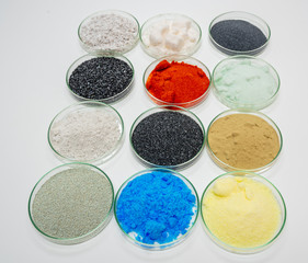 Dry bulk chemical elements