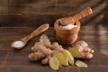 Cleaning with baking soda and lemon