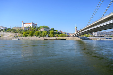 Fototapeta na wymiar View of Bratislava castle on other bank of Danube river (Bratislava, Slovakia)