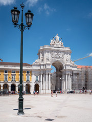 Obraz premium The Triumphal Arch which dominates the Comercio Square (Terreiro do Paço) and leads through to Rua Augusta in central Lisbon.