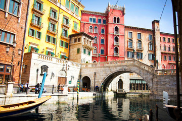 Fototapeta na wymiar canal in Venice, city