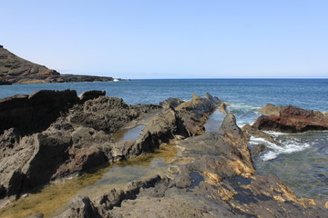 Fototapeta na wymiar rocks and sea lanzarote
