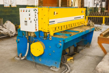 Equipment for cutting sheet metal in the reinforcing workshop