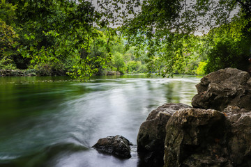 Fontaine de vaucluse , la sorgue