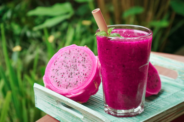 Dragon fruit smoothie in glass