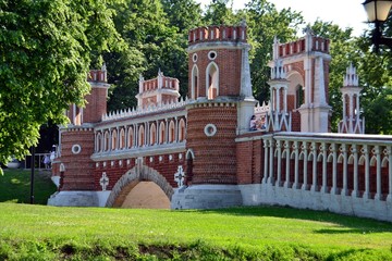 Red bridge in the Tsaritsyno estate