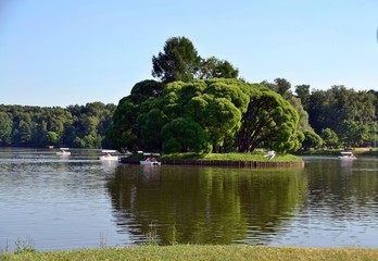 Obraz premium Summer at the Tsaritsyno estate