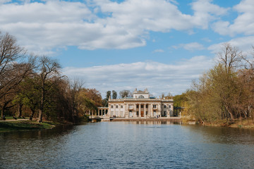 Fototapeta premium Palace on the Water in Lazienki Park in Warsaw, Poland