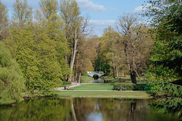 Fototapeta na wymiar Lazieni Park in Warsaw in spring time
