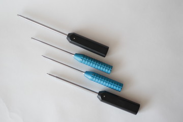 Surgical screwdrivers for operations in traumatology