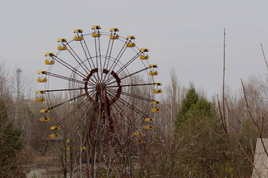 ride the Ferris wheel in the Pripyat
