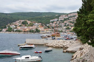 Fototapeta na wymiar Rabac - Kroatien - Hafen und Dorf