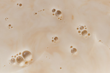 Beautiful patterns of sticking bubbles