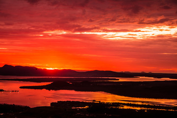 Sunseat or sunrise