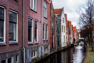 Fototapeta na wymiar canal houses in alkmaar