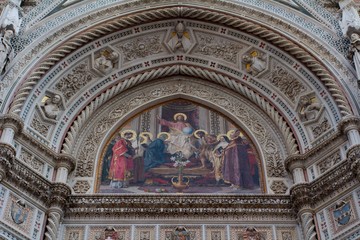 Obraz premium Sklepienie nad wejściem do Katedry Santa Maria del Fiore - Florencja, Toskania, Wlochy