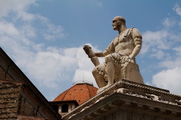 Obraz premium Pomnik Giovanniego delle Bande Nere - Florencja, Toskania, Włochy