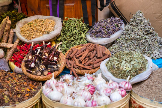 Spice market in Mellah Jewish quarter, Medina (old town), Marrakesh, Morocco
