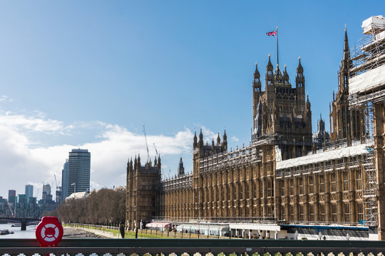 Panoramic of the Westminster Palace in a sunshine day