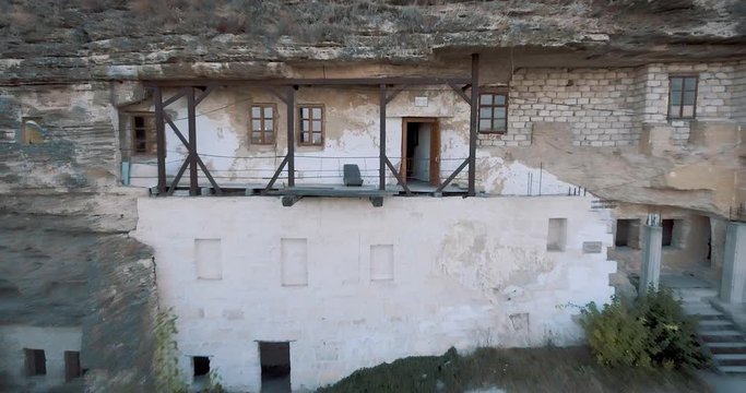 The valeys of Dniester River, Tipova manastery, Moldova
Riul Nistru, Manastirea Tipova, Moldova